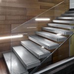 SCALE A SBALZO GHOST STONE CRYSTALL